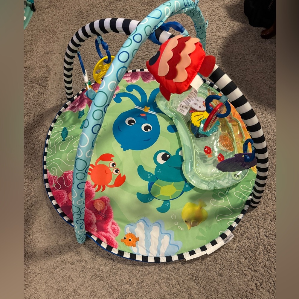 Like new baby Einstein 2 in 1 water play mat & activity gym-sea floor explorers
